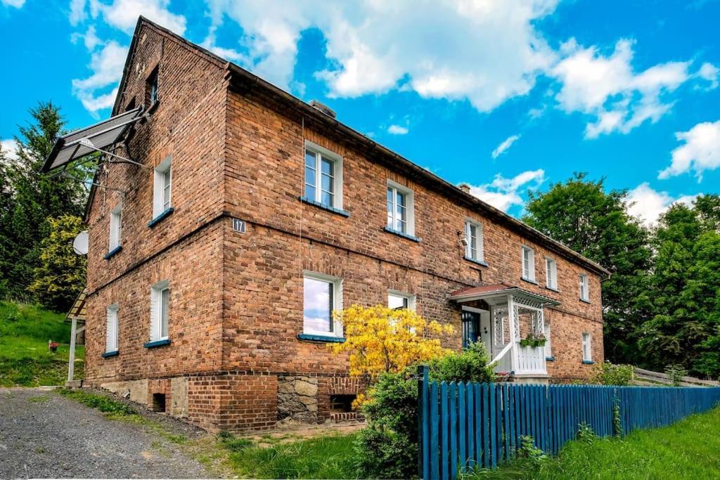 Szewska Pasja Agroturystyka Wiejska Leśna Exteriér fotografie